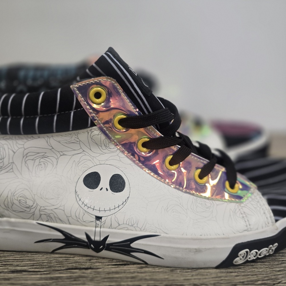 Disney‎ The Nightmare Before Christmas Women's Sneakers Mid Top Shoes Size 11 US - Picture 13 of 16